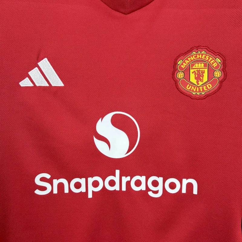 Kit Infantil Manchester United Titular 25/26
