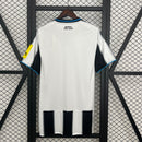 Camisa Newcastle Titular 25/26 - Versão Torcedor