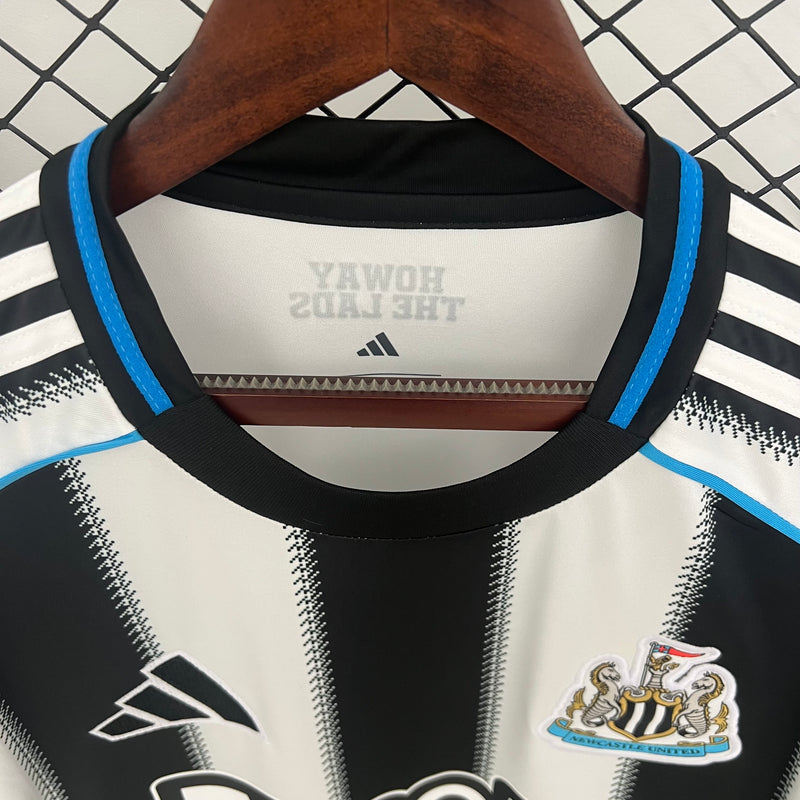 Camisa Newcastle Titular 25/26 - Versão Torcedor