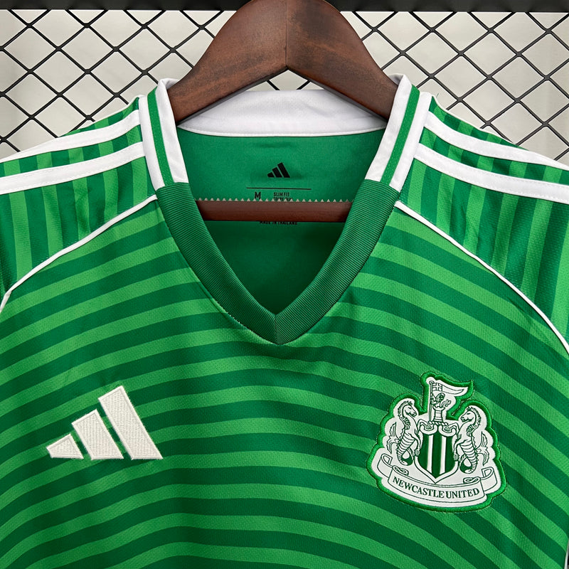 Camisa Newcastle Away 25/26 Verde - Versão Torcedor