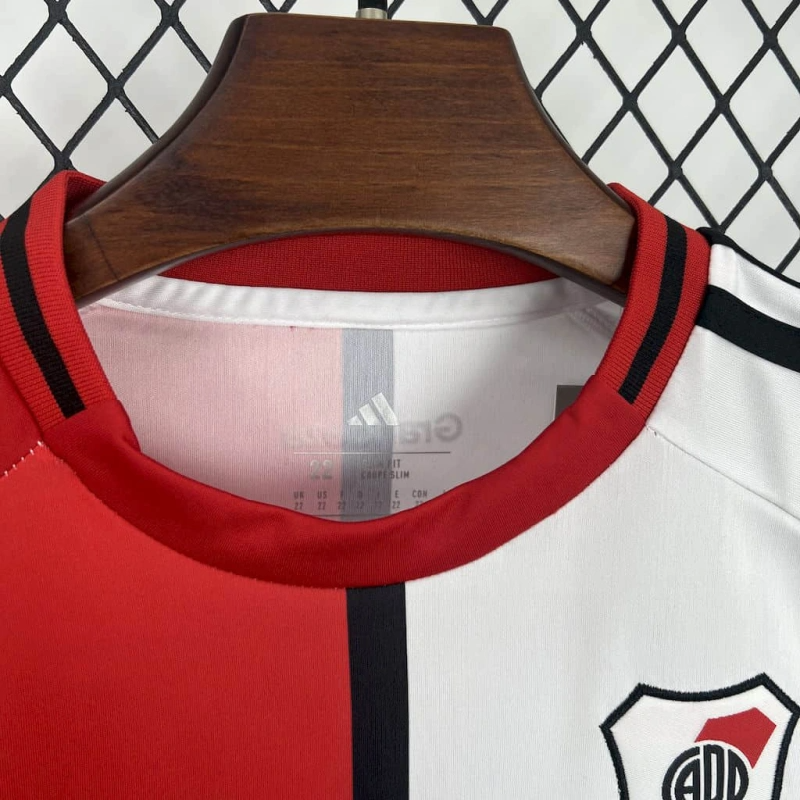 Kit Infantil River Plate Titular 25/26