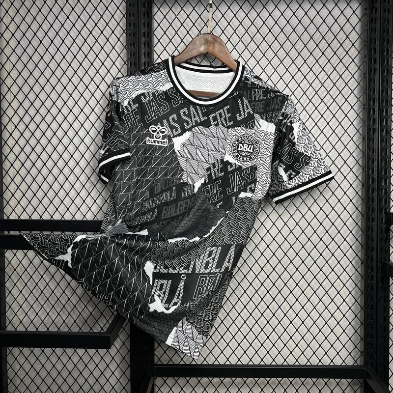 Camisa Dinamarca Pré-Jogo 24/25 - Versão Torcedor